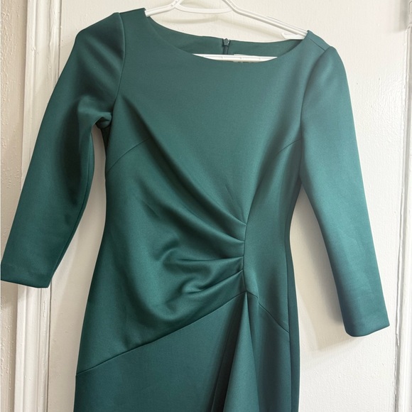 Eliza J Techno Pleated Scuba Trumpet Gown size 2 - Picture 7 of 12